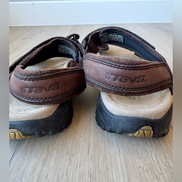 Teva Waterproof Leather Hiking Sandals Brown #6591 Men’s 8 EUC - Picture 13 of 14